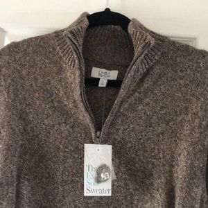 Men’s Zip-up Sweater - Small